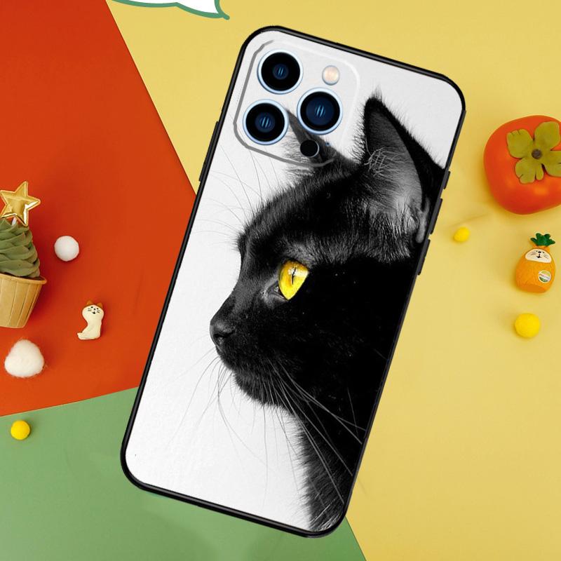 Black Cat Staring Eyes Phone Case For iPhone 17 Pro Max 16 15 14 13 12 11 Pro Max Plus 12 13 Mini 16e 17 Air Cover