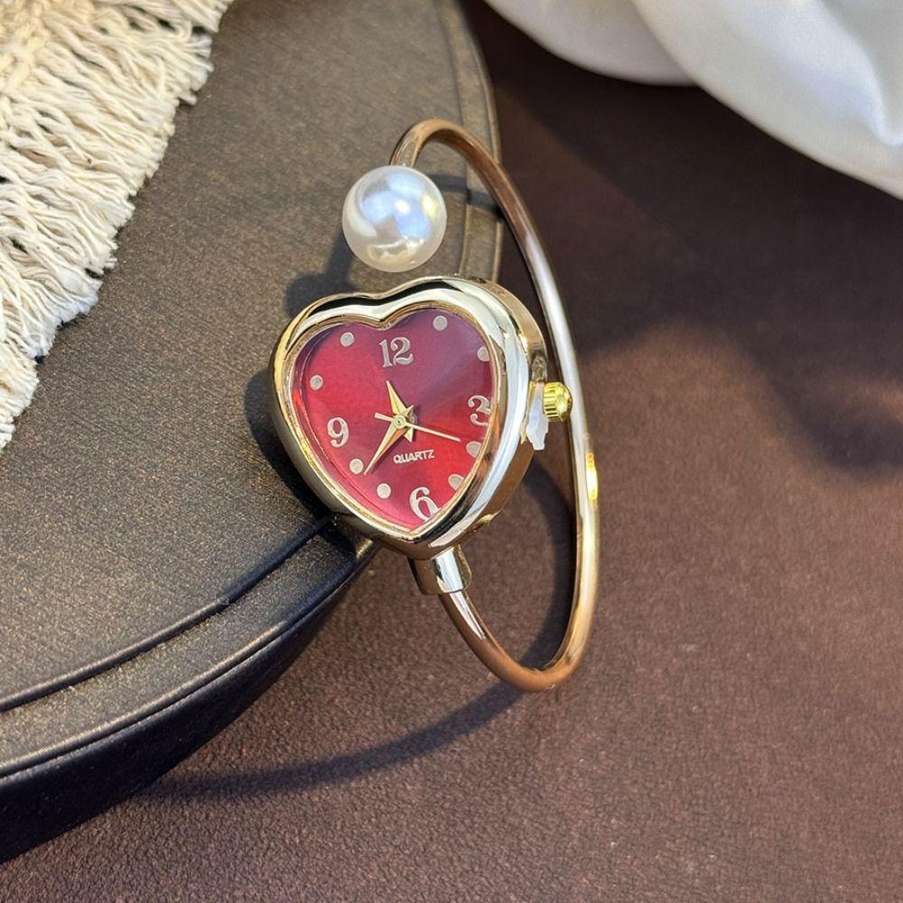 New Heart-shaped Dial Pearl Watch Adjustable Elegant Bracelet Watch Gift Luxury Ladies Watch for Women