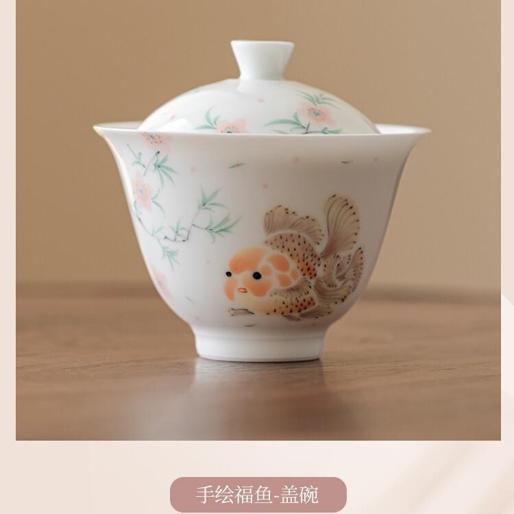 

140ml Hand-painted Fortune Fish Gaiwan Aesthetic Tea Tureen Tea Bowl With Lid Kit Tea Maker Cover Bowl Tea Services Ornaments