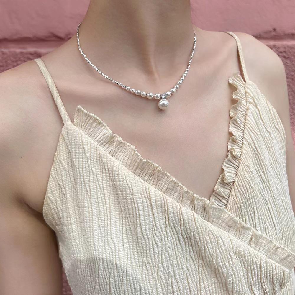 Xiaohongshu Broken Silver Pearl Copper Chain Necklace Women's Fashion Temperament Versatile Collarbone Chain Light Luxury High-end Neck Chain