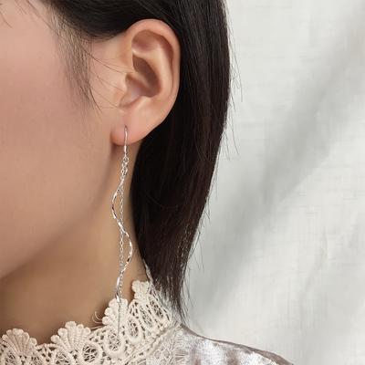 Lange Ohrringe mit Fransen und Wellen für Damen, kalter Wind, einfache und elegante Ohrringe, Temperament, Studentenschmuck für die Ohren