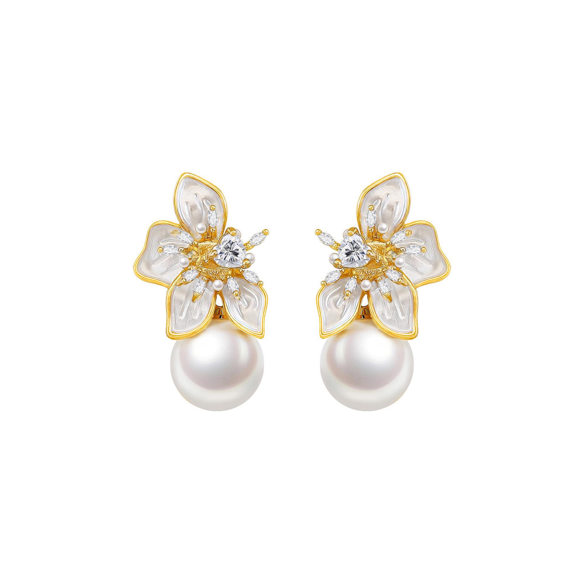 

New French Butterfly Pearl Earrings: Elegant Autumn/Winter Fashion for Women золотий