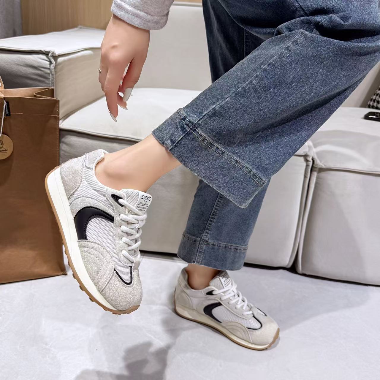 

Fashion Women s Breathable Mesh Sports Shoe Are Lightweight Comfortable Low Tie Casual Running Round Toe Sports Shoes for Outdoor 35 белый