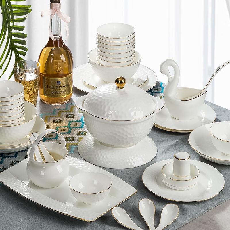 LISM Water Cube Gold-Rimmed 60-Piece Dinnerware Set