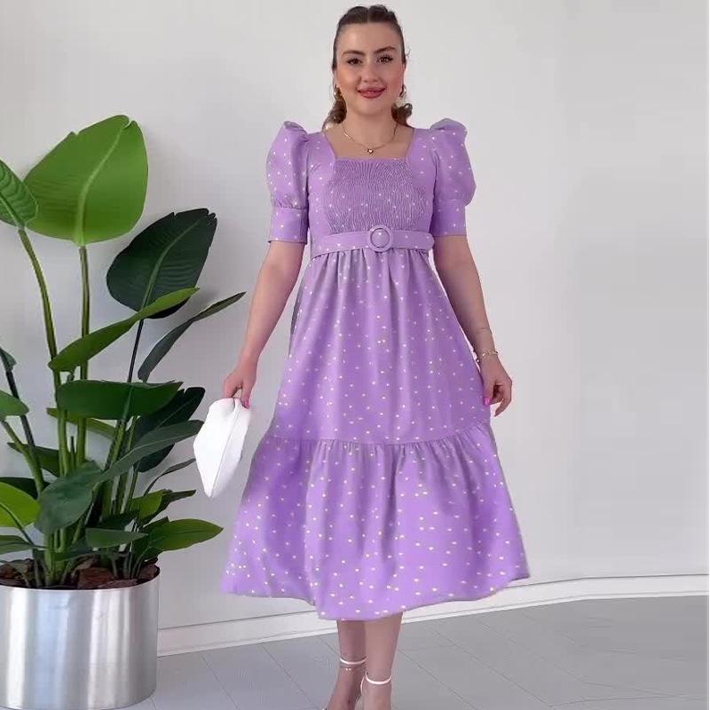 

Летнее женское платье с квадратным вырезом, рукавами-буфами, в горошек, с приталенным поясом, длинное M фиолетовый