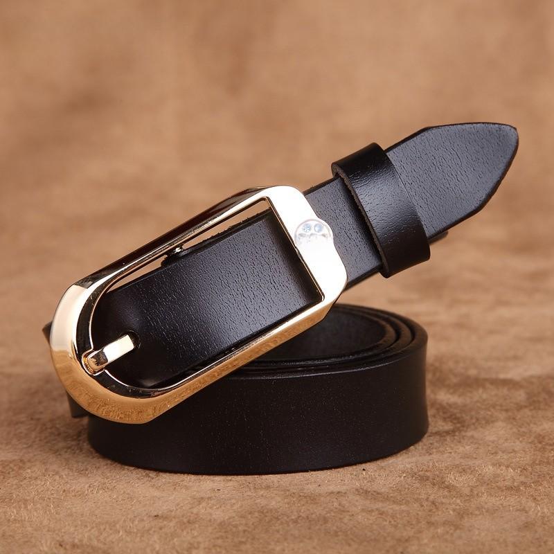 Ceinture en cuir pour femme avec boucle à ardillon pour un style décontracté ou de bureau