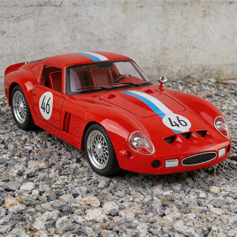 1:24 250 Gto Alloy Super Sports Car Model Diecast Metal Track Racing Car Vehicles Model Sound And Light Simulation Kids Toy Gift