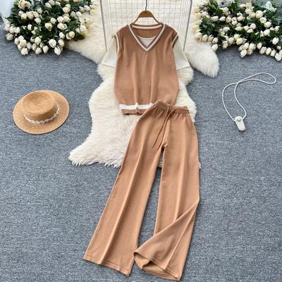 Καλοκαιρινό Πλεκτό Σετ Δύο Τεμαχίων Γυναικείο Πουλόβερ με Κοντό Μανίκι και V-neck και Παντελόνα Φαρδιά