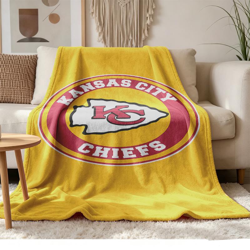 kansas city chiefs Soft and comfortable flannel Suitable for sofas living rooms outdoor camping travel and also makes a great anniversary gif