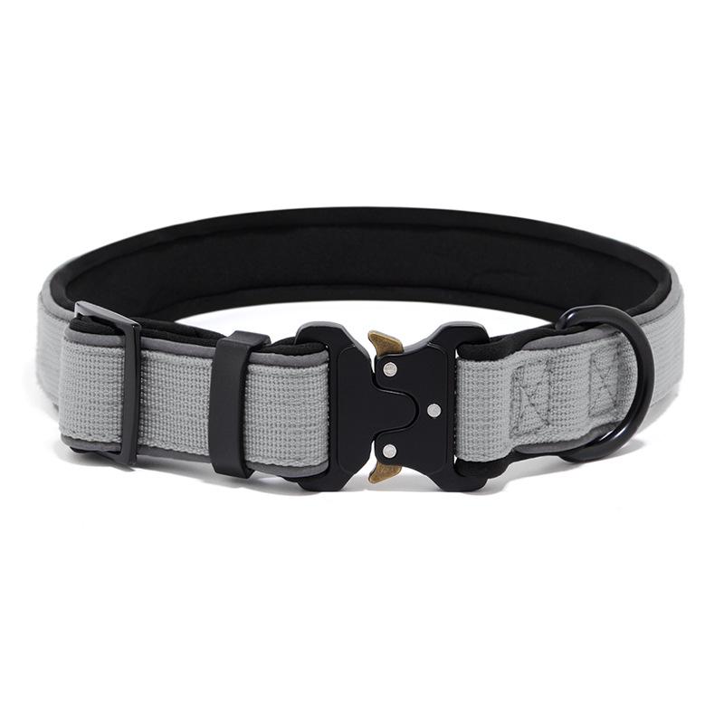 Guler tactic reflectorizant pentru câini de talie medie și mare: Collie, Golden Retriever, Labrador