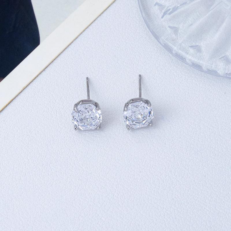 S911 Silver Needle Rose Cut Zircon Stud Earrings Women's Light Luxury High-end Earrings Niche Ear Hole Small Earbone Stud Earrings