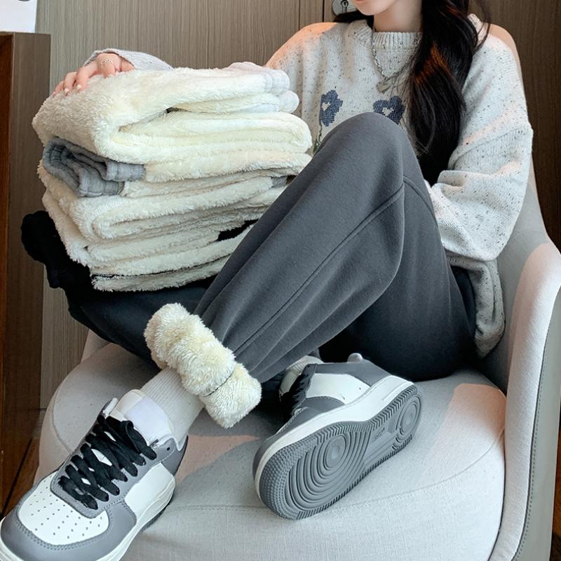 

Осенние и зимние теплые флисовые широкие брюки женские модные однотонные узкие повседневные брюки с высокой талией женские однотонные элегантные плюшевые свободные женские брюки 25698 2XL темно-серого