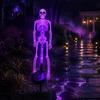 Wasserdichte Rasenpfähle Solar Skelett Gartenpfahl Licht, Halloween 3D Leuchtender Schädel Vorgarten Spukige Displays Dekoration mit LED, Außenlampe