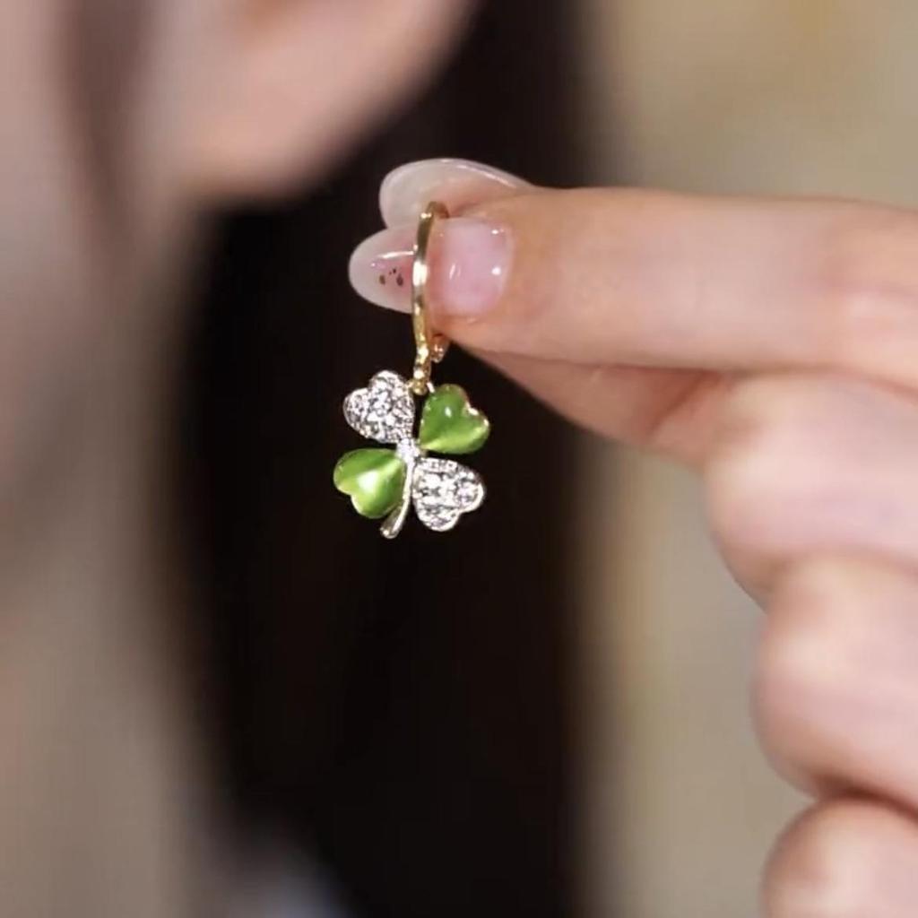 High-Grade Luxury Green Four-Leaf Clover Earrings Delicate Good-Looking Earrings Buckle Fashionable Trend Of Diamond-Set Ladies Earrings