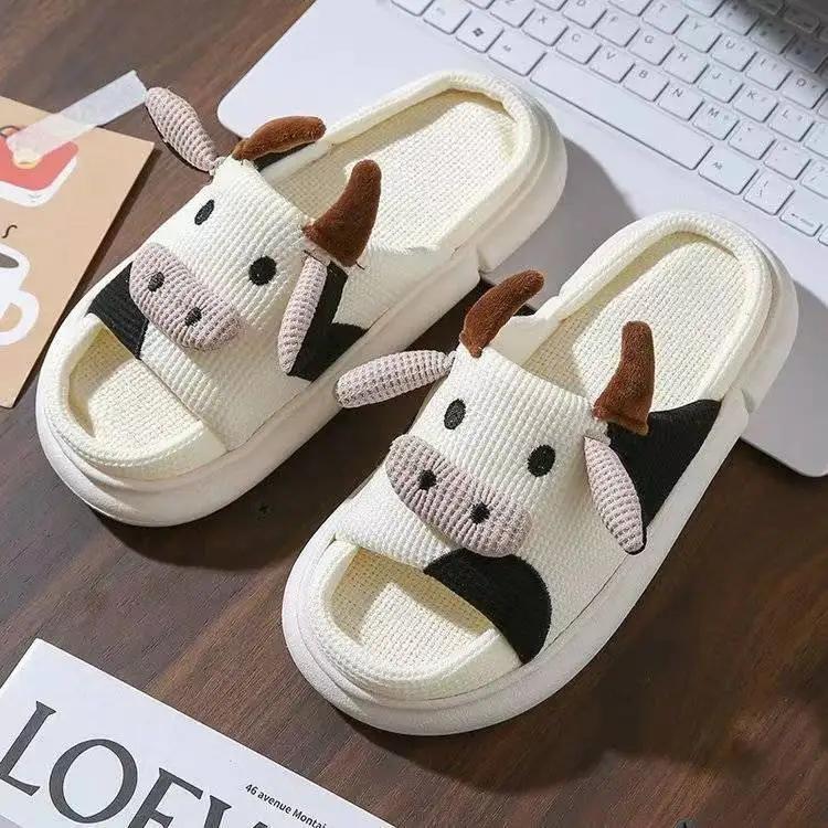 

2025 Women Milk Cow Linen Slippers Four Seasons Men Indoor Sandals Adults Cartoon Slides Couples Cute Breathable Home Shoes 44-45