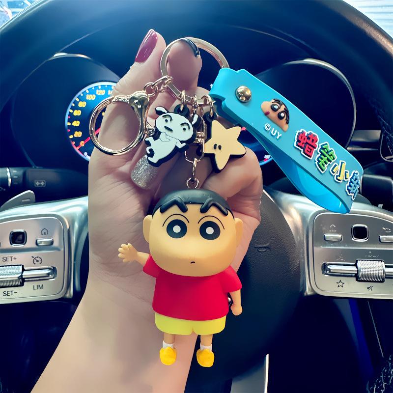 Nowe Figurki Kawaii Anime Kreskówkowe Crayon Shin-chan Breloki Uroczy Wisiorek do Plecaka Uchwyt na Klucze Ozdoby Akcesoria Prezenty Urodzinowe