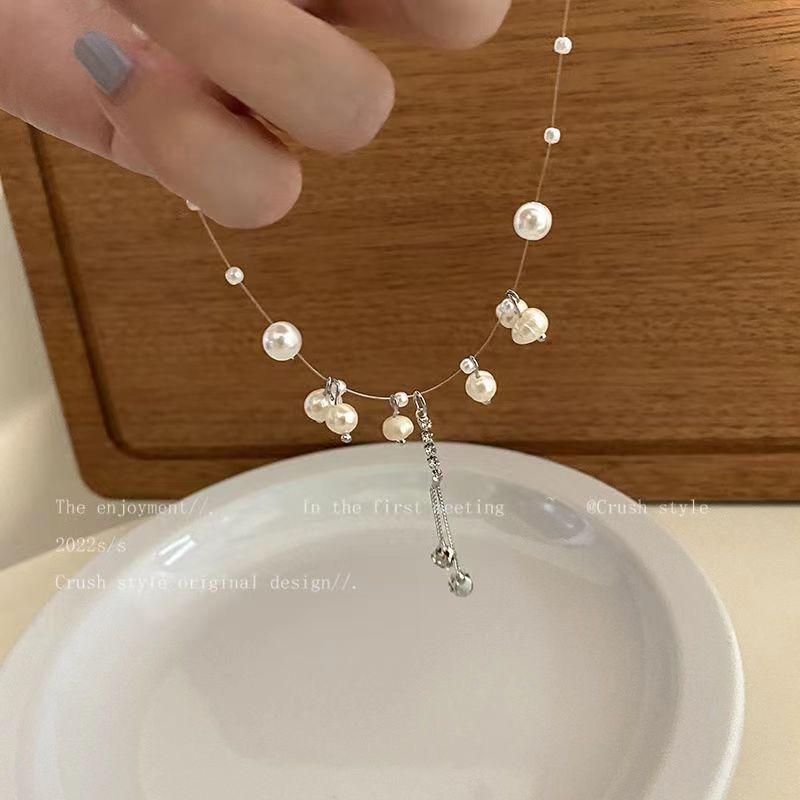 Elegant pärlhalsband med tofsar och fjärilar för kvinnor - Nischdesign, mångsidig nyckelbenskedja