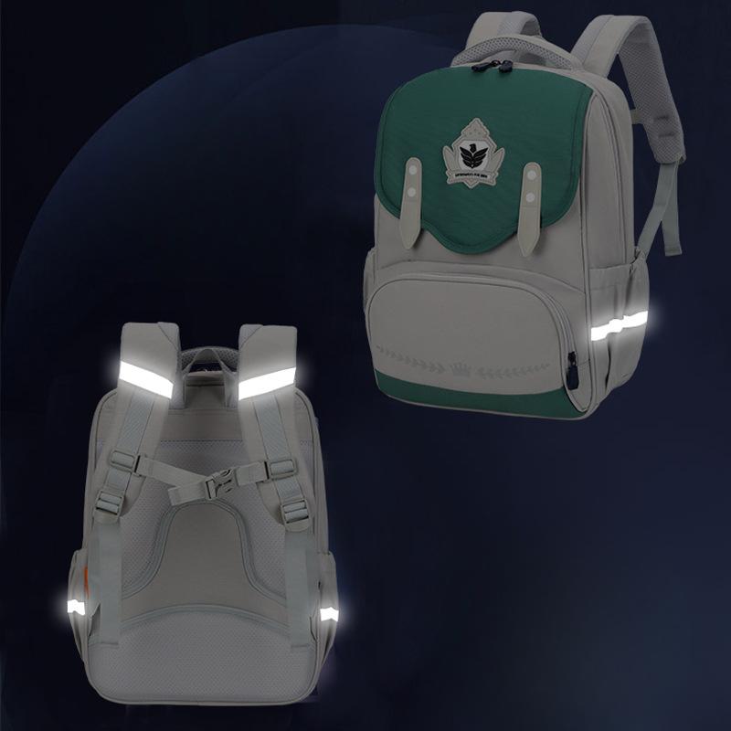 New Schoolbag for Primary School Students Backpack for Boys and Girls with Burden Reduction and Spine Protection