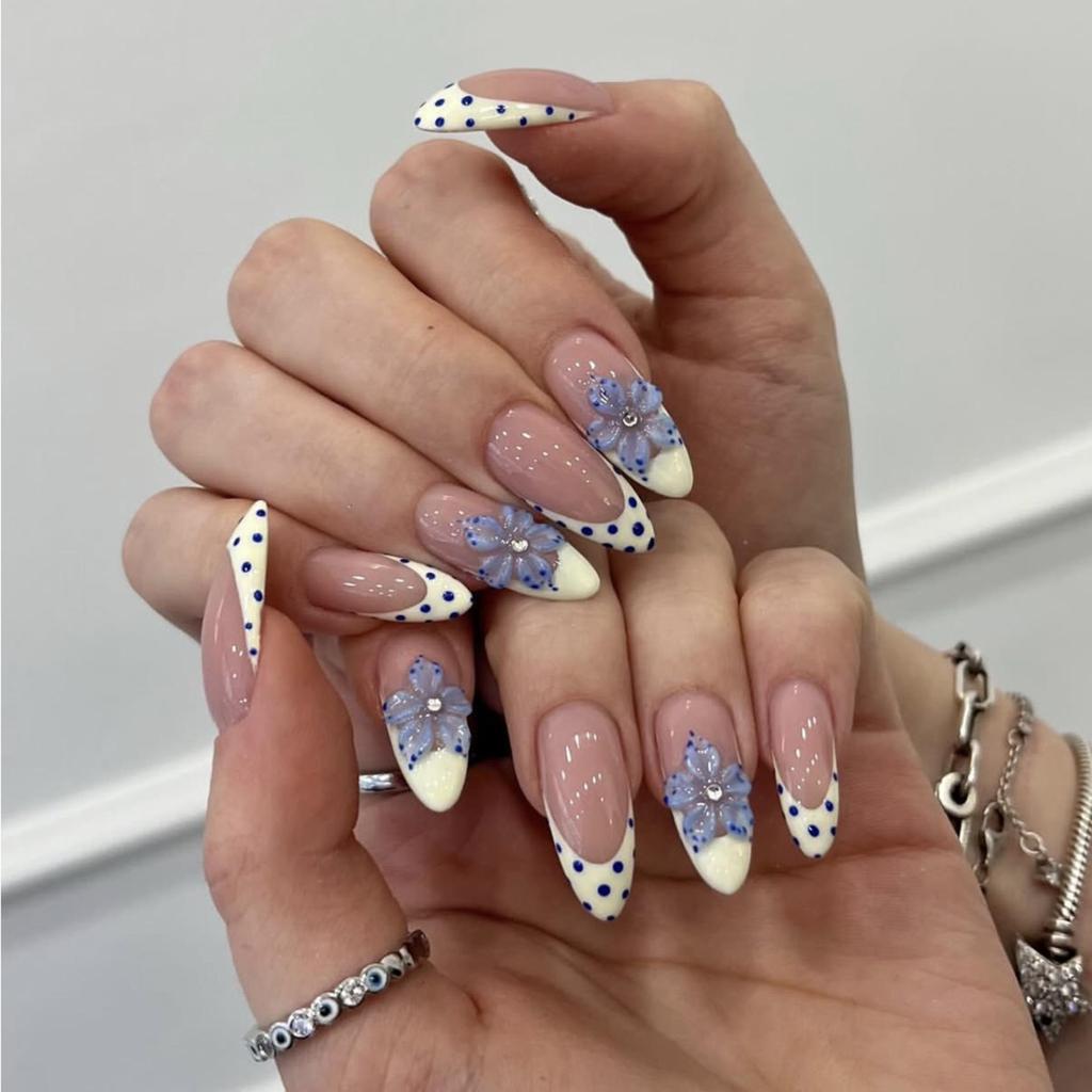 3D Franse Draagbare Korte Amandelbloem & Strass Stippen Nepnagel Tips