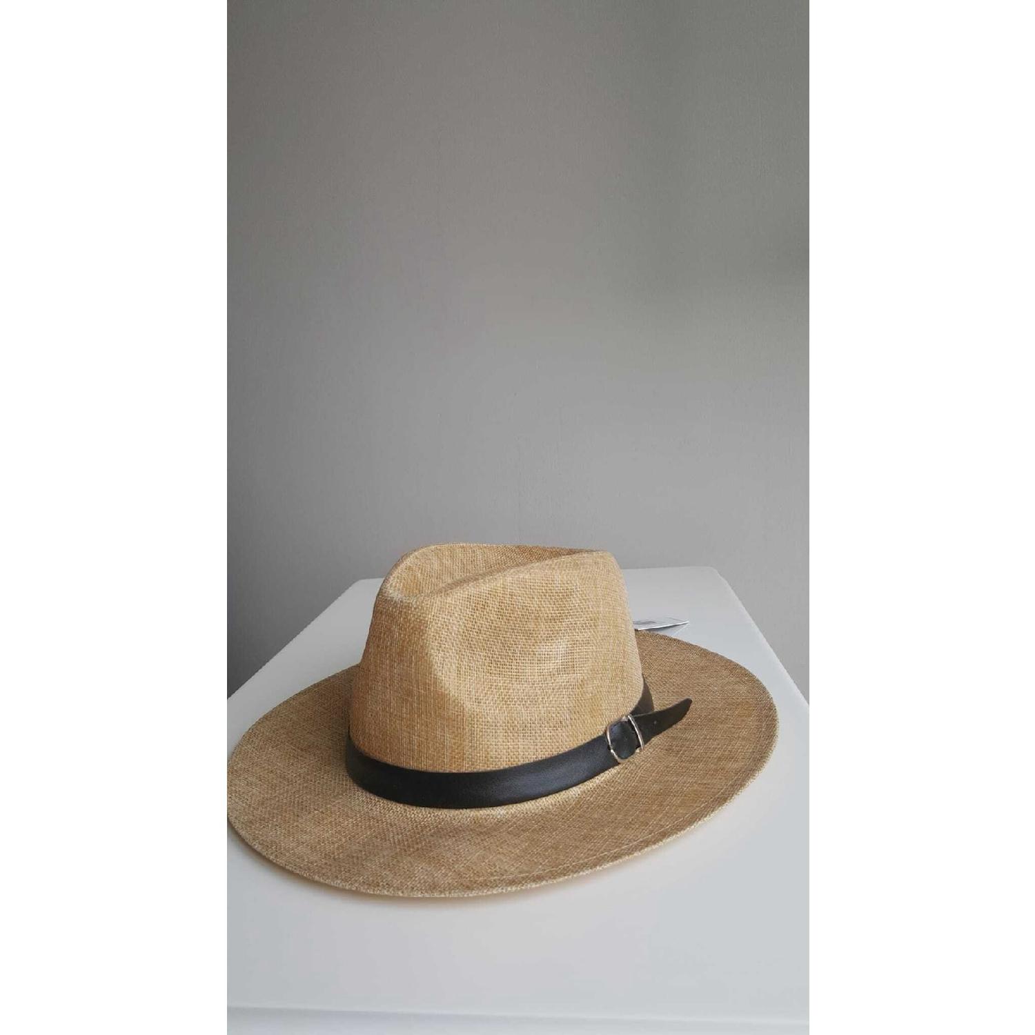 

Унисекс Пряжка Ремня Подробная Соломенная Ковбойская Панама Fedora Hat