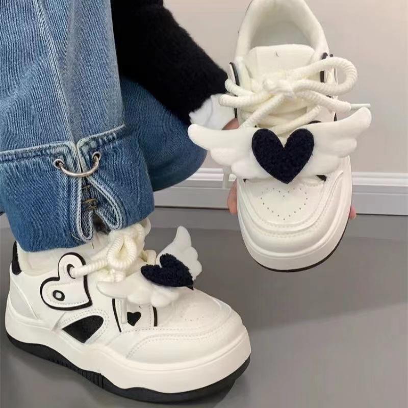

Women Platform Sneakers Cute Heart Decoration Sports Shoes Comfortable Casual Fashion Shoes Outdoor Running Flat Sneakers Female 40 чёрный
