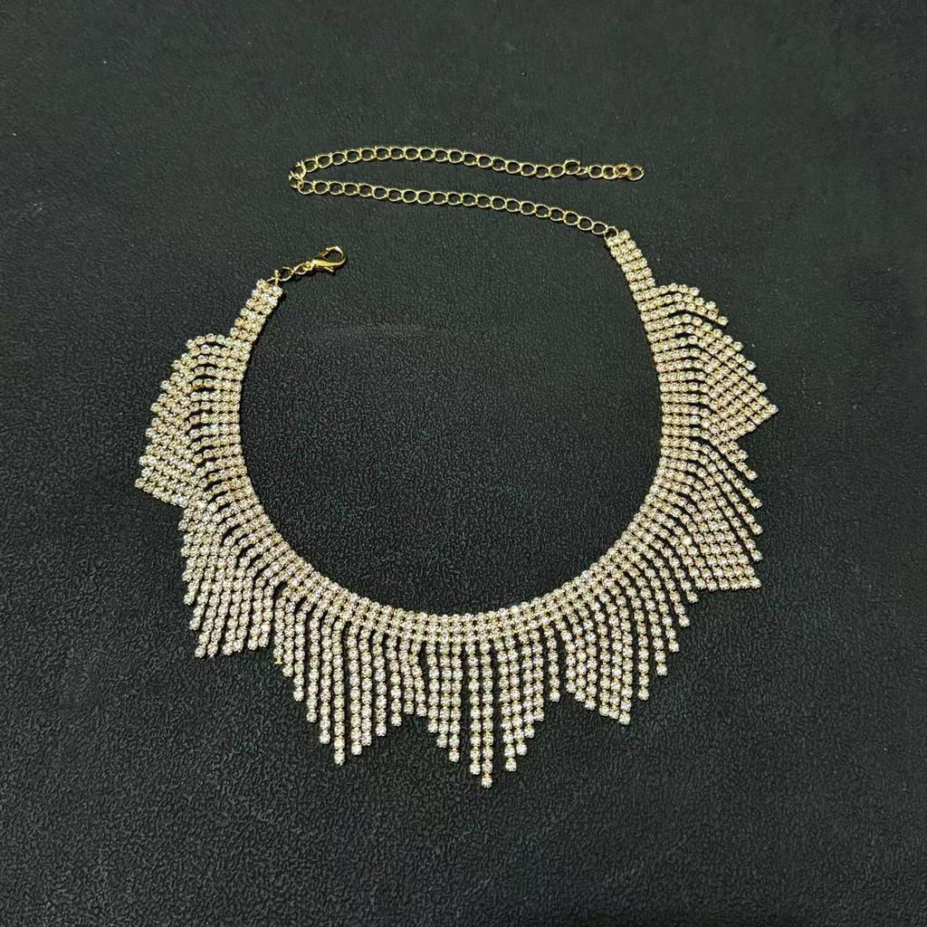 Elegant Rhinestone Tassel Choker Necklace: European-American Luxury Banquet Jewelry