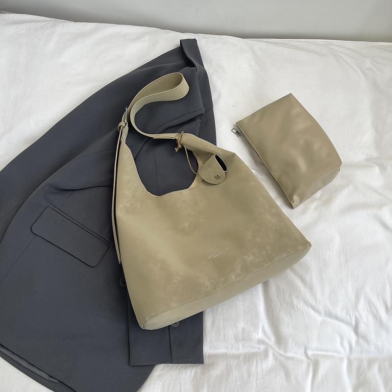 Fashion Retro Underarm Suede Shoulder Bag Women's New Simple Commuting Large Capacity Tote Bag Versatile Handbag