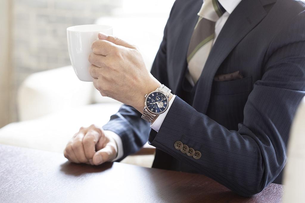 ORIENT STAR Automatické hodinky M45 F7 Mechanické s fázemi měsíce Vyrobeno v Japonsku 2letá záruka v tuzemsku Open Heart Navy [Orient Star]