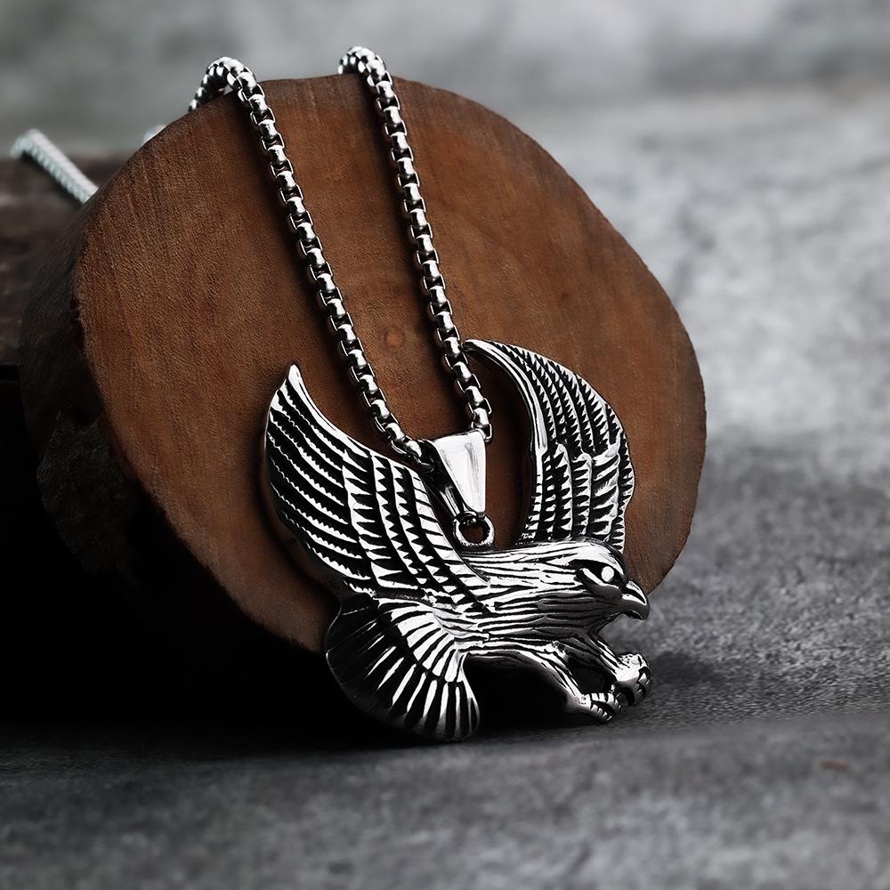 Men's Retro Eagle Wing Pendant Necklace - Stainless Steel