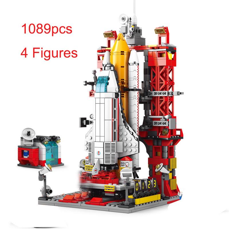 Children Space Shuttle Aviation Manned Rocket Construction Blocks Astronaut Figure City Aerospace Model Lele Constructor Bricks Playthings