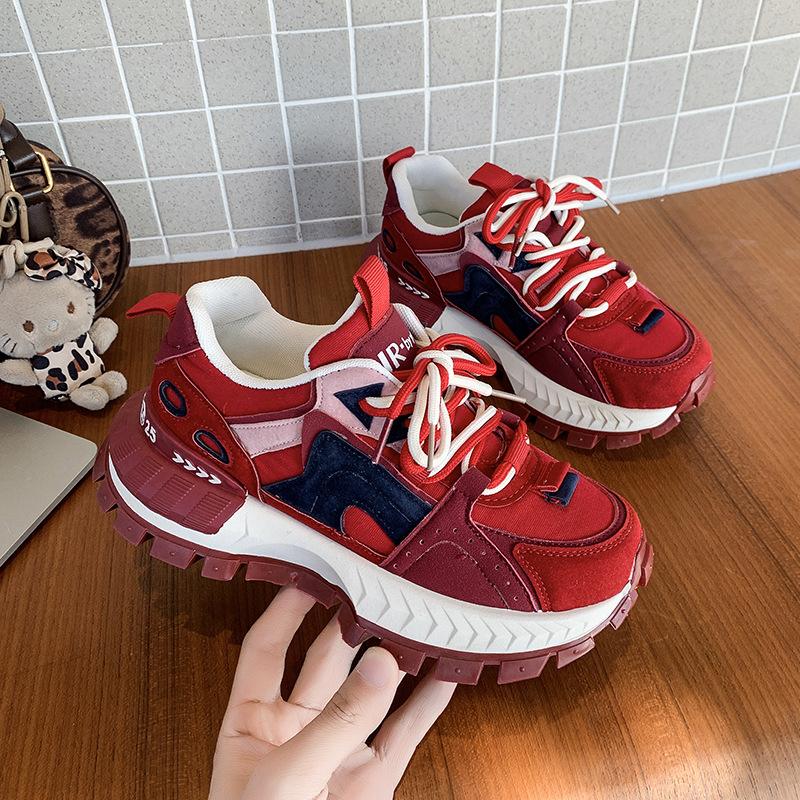 Damenschuhe im Angebot 2026 Vielseitige Vulkanisierte Damenschuhe Gemischte Farben Plateau Damen Sneaker Outdoor Schnürung Freizeit Schuhe