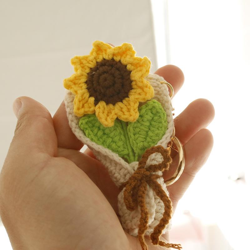 Exquisite Bouquet Series Crochet Keyrings Handmaking Bouquet Keychain For Bag Pendant Knitting Flower Keyrings Custom