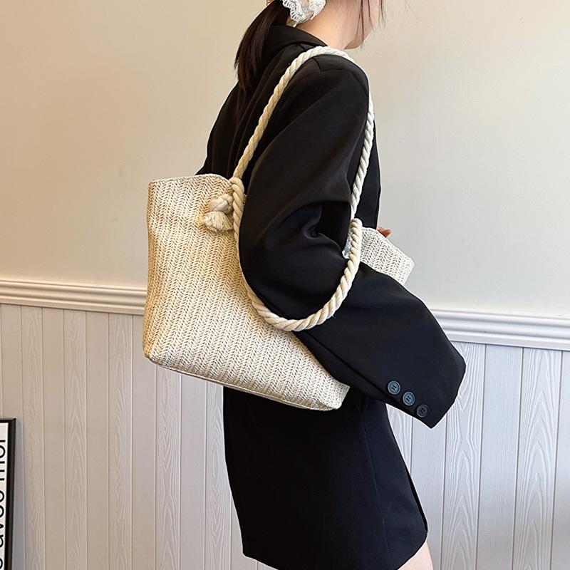 ახალი ზაფხულის ჩალისფერი არდადეგების სტილის მოდური დიდი ტევადობის, ერთმხრიანი, ფეხსაცმლისთვის განკუთვნილი, ფრანგული ჩანთა