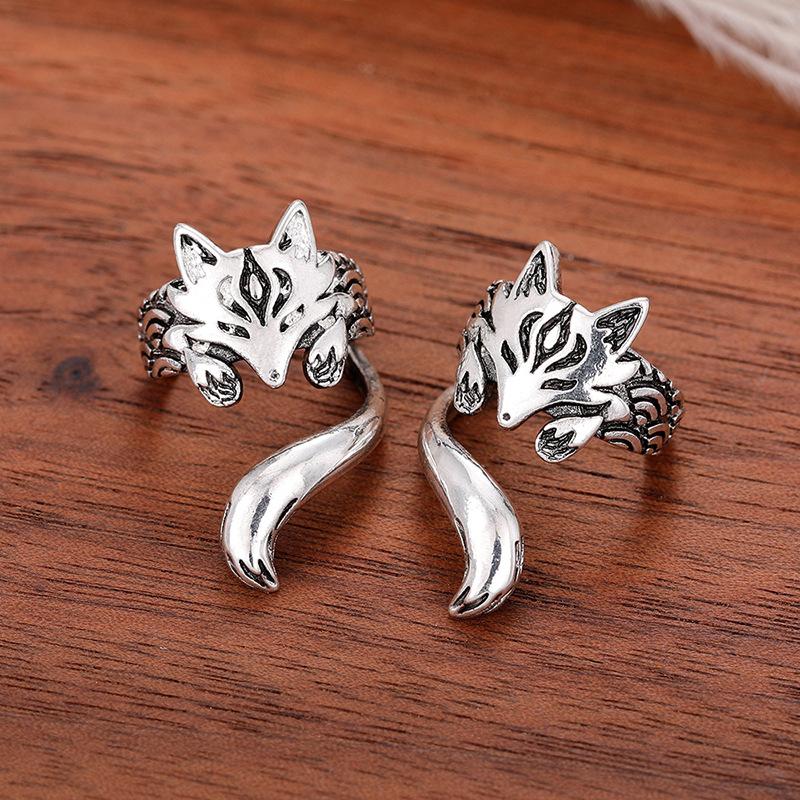 Retro Cute And Small Fox Ears, Russian Non-Porous Domineering Ear Clips, Fashionable Ancient Silver.