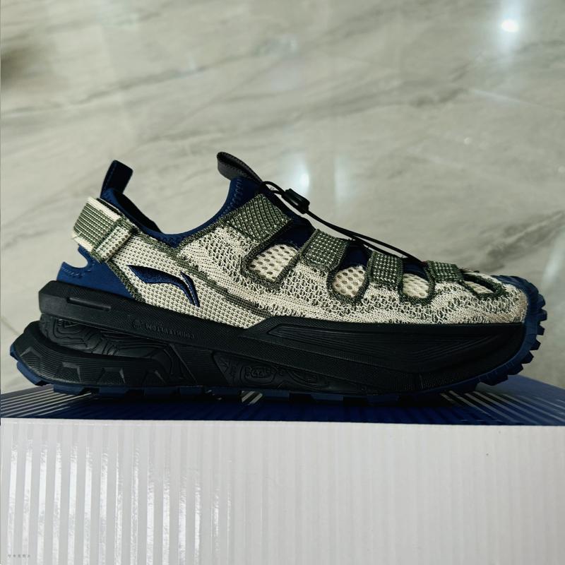 Li-Ning Lightweight Comfortable Breathable Rebound Creek Shoes Unisex Shoes Light-Green AHLV001-5