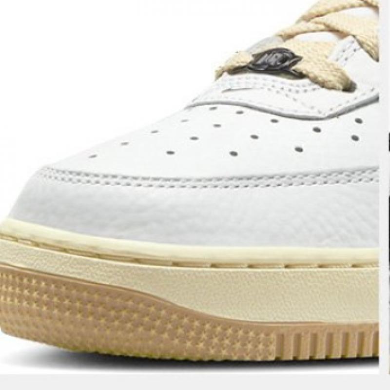 Nike Women S Air Force 1  07 Lx Dr0148 101