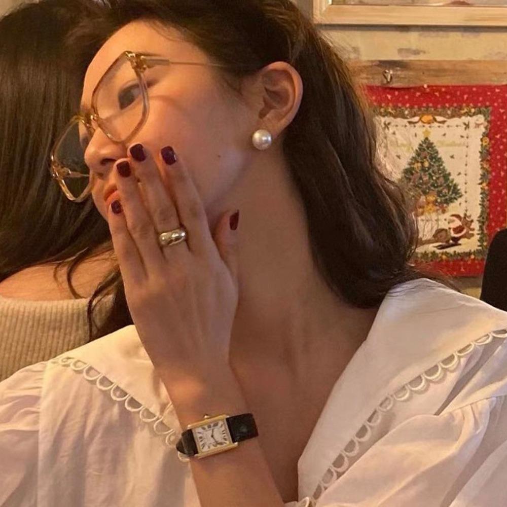 Pearl Stud Earrings 2026 New Trendy Commuter Versatile Earrings Female Korean Temperament Internet Celebrity Earrings