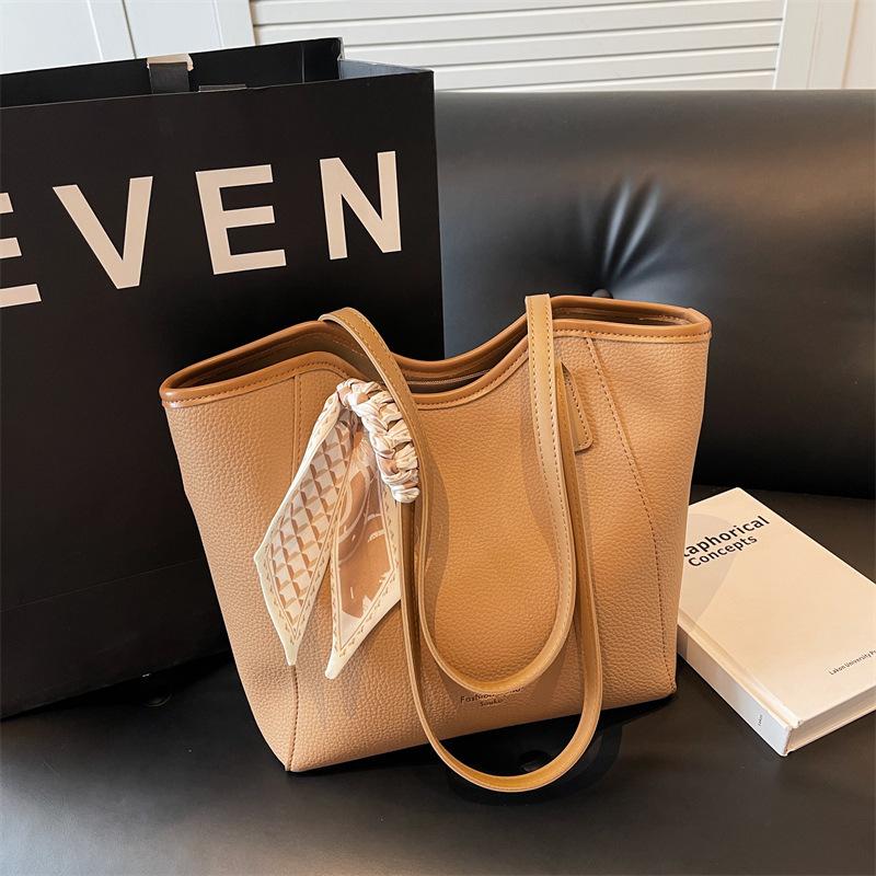 Oblique span bag women's versatile lychee pattern shoulder bag commuter bucket bag women's premium sense bag