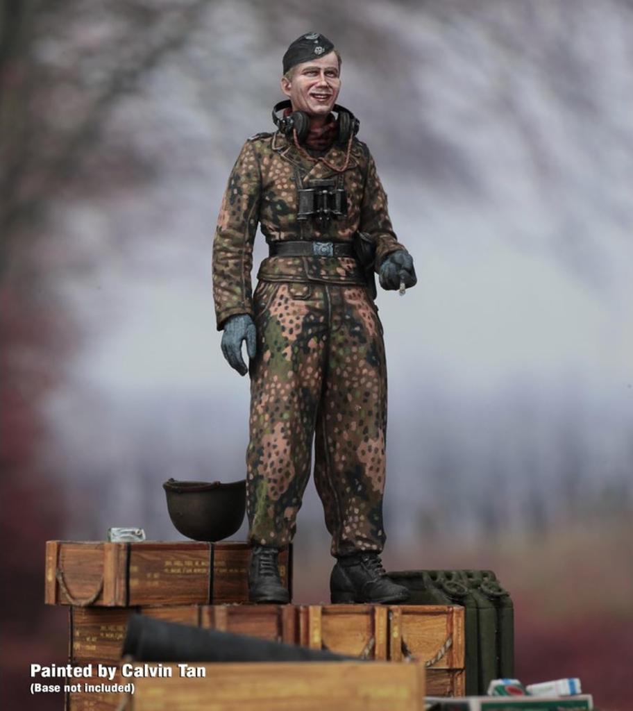 Royal Model WW2 German Tank Crew Ardennes 1944 Resin Kit RM1025 1/72 (person)