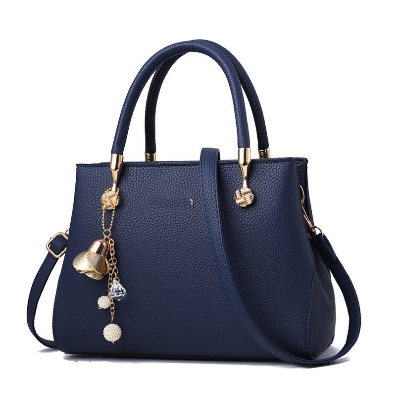 Large Capacity Shoulder Messenger Bag Large Bag Women's Autumn New Women's Bag Korean Version Versatile Atmospheric Portable Fashion