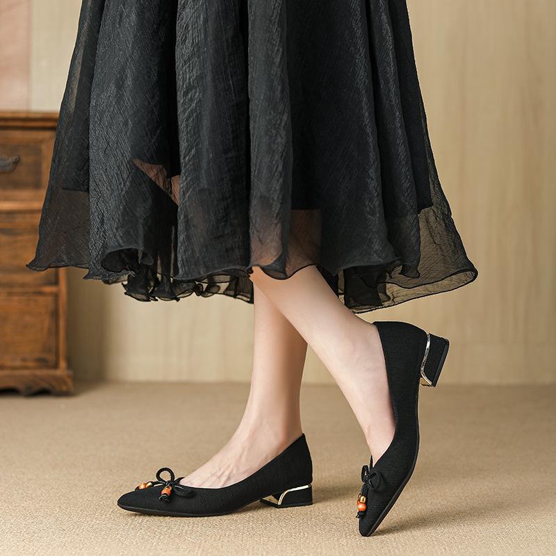 W86-25 French Korean version 2025 autumn new bow light mouth soft sole foot cover versatile skirt women's single shoes