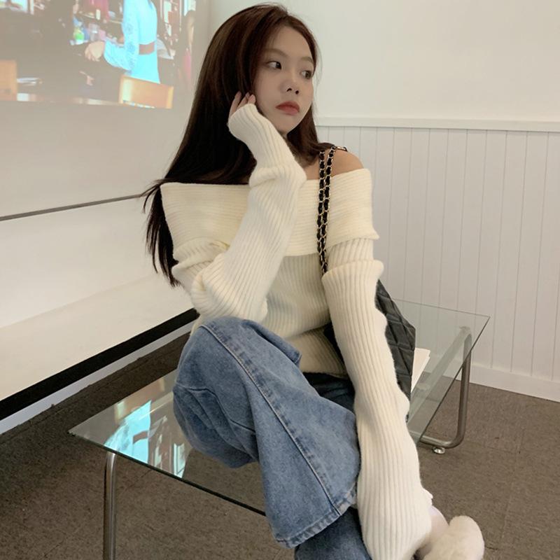 

Chic White One-Shoulder Knitted Sweater for Women - Stylish Off-Shoulder Design One Size білий