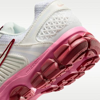 Women's Sneakers Nike Zoom Vomero 5 Valentine's Day (2026) (Women's) Summit White/Peony/Team Crimson