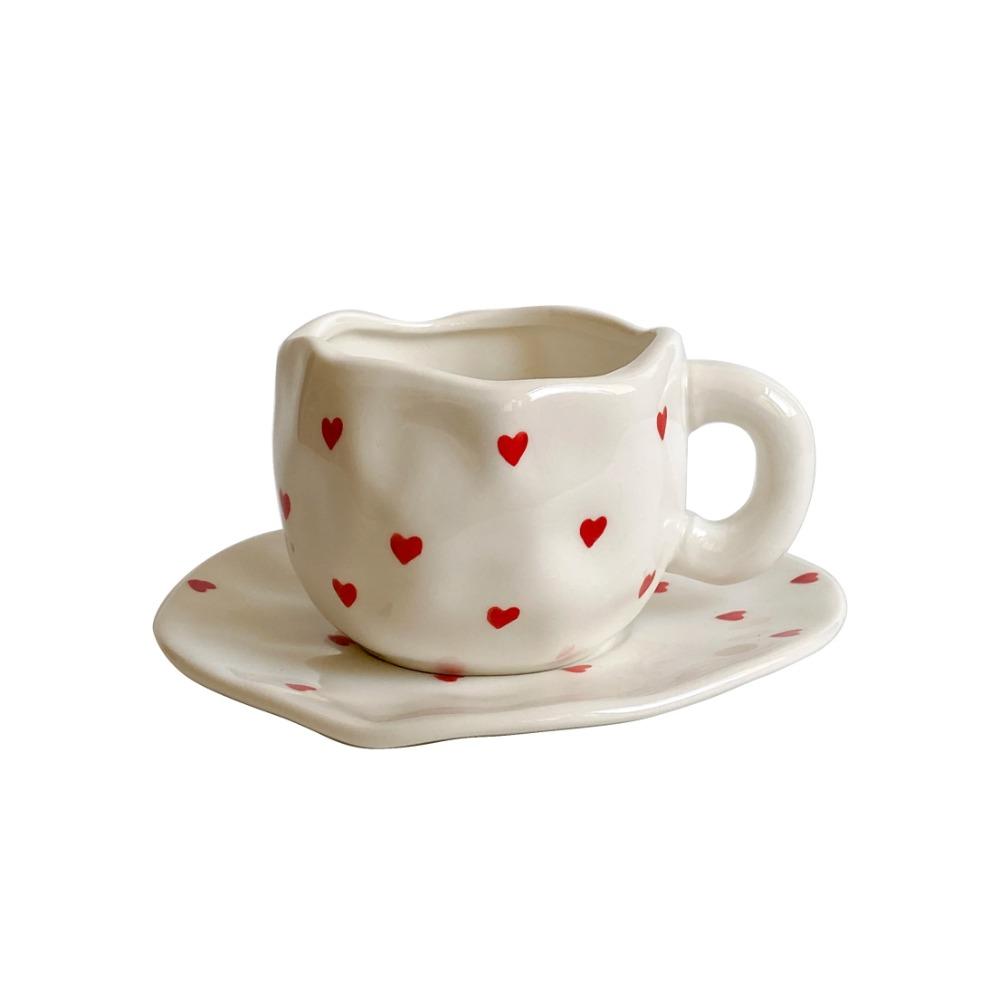 

1 комплект Love Irregular Coffee Cup и блюдце, креативный дизайн, ручная роспись, нерегулярная кофейная чашка и блюдце, красная кружка Love Coffee Cup, подходит для дома 280ml белый