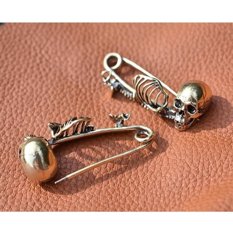Skull Enamel Pin Badge Brooch Couple Jewelry Gift Scarf Dress Lapel Pin Ornament