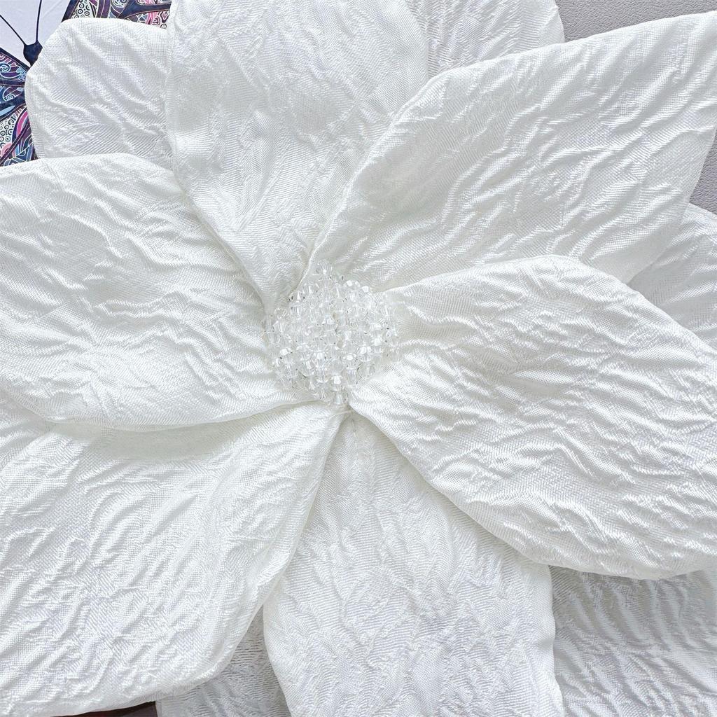 Witte 3D Bloemen Geborduurde Stoffen Patches voor Kledingreparatie en Decoratie