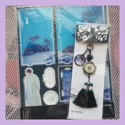 [USED] BTS 2021 DALMAJUNG Taehyung V Key Ring Acrylic Stand