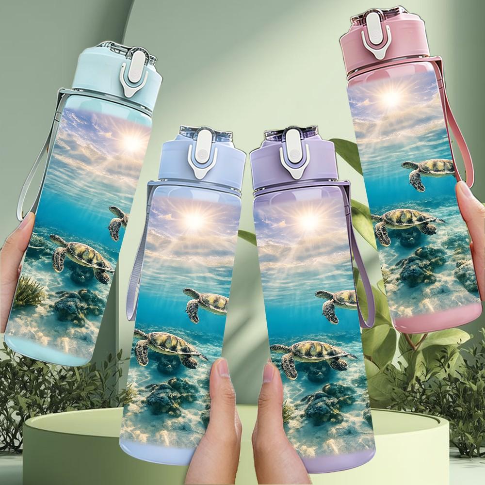 1PC Underwater Ocean Sea Turtle Print 750ml Color Plastic Sports Water Bottle Leakproof Flip Straw Lid Suitable for Sports Office Home Use