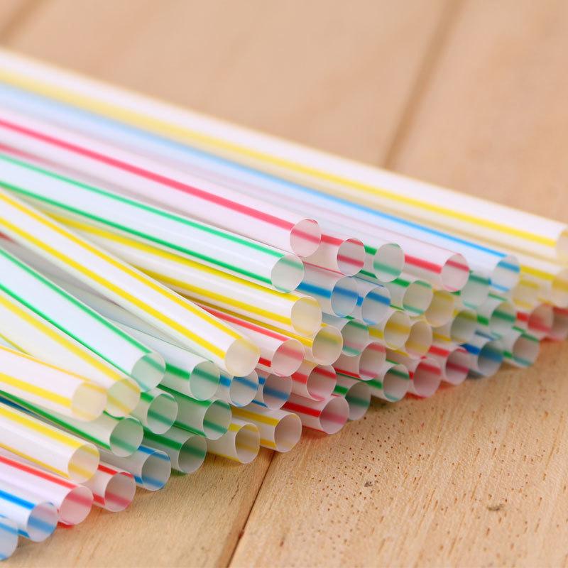 Bunte Trink-Kunststoffstrohhalme Milchshake-Bar Party-Strohhalme Trinken Hochzeit Küche Getränke-Strohhalme Großhandel
