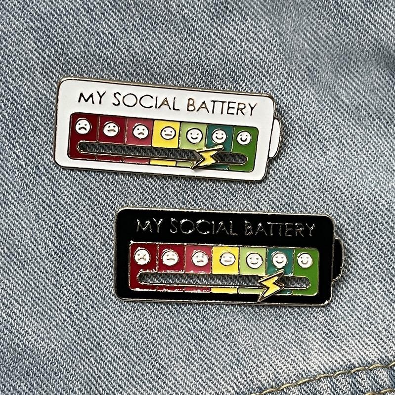 Design Creativity: Slidable 'My Social Battery' Brooch - Cute Mood-Changing Student Badge